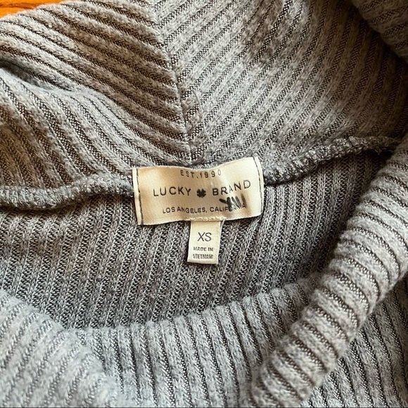 Lucky Brand Grey Tulip Hem Pullover Sweater - Picture 8 of 11